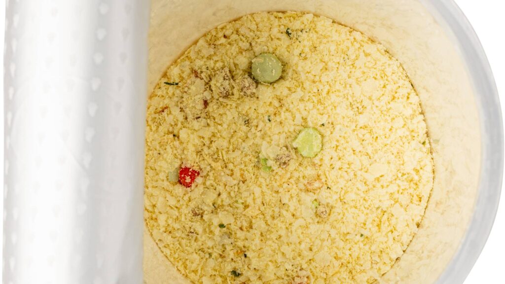 a bowl with potato flakes to kill mice